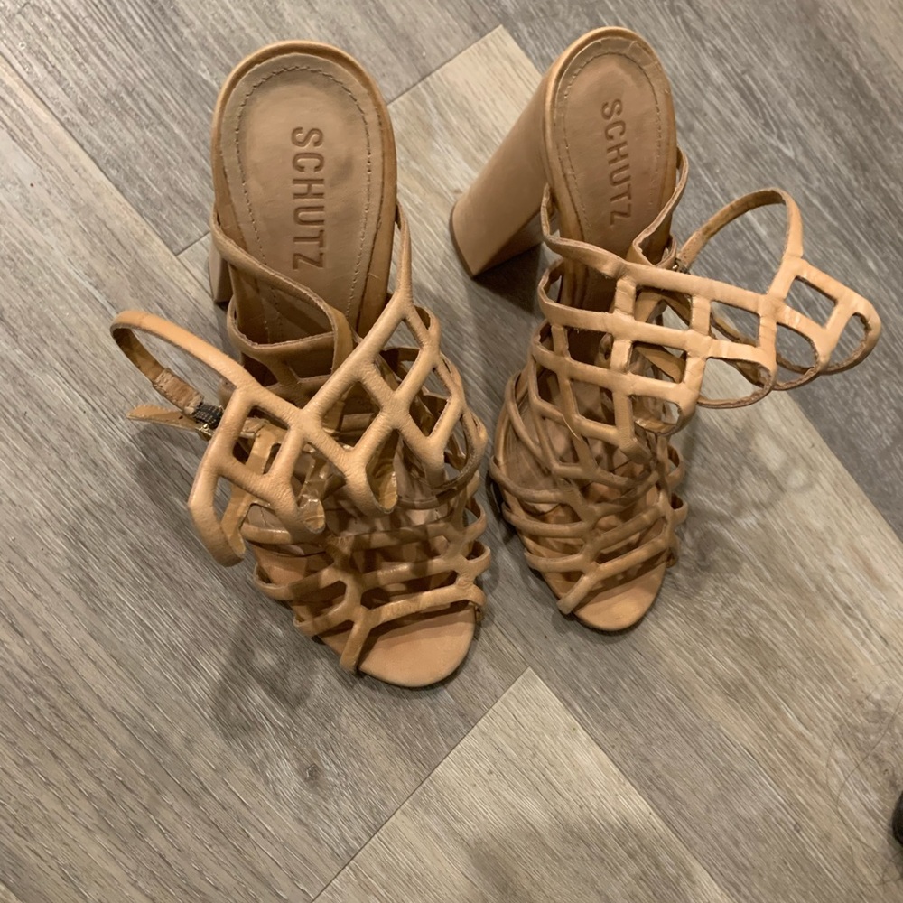 Schutz Jaden Caged Leather Chunky Block Heel Sandals in Tan Camel color Size 7.5 - Picture 4 of 4
